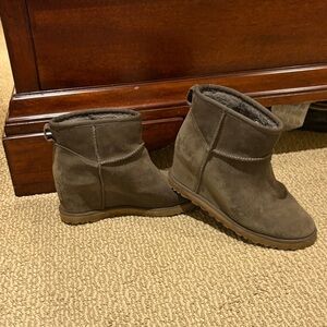 UGG Classic Femme Mini Wedge boot